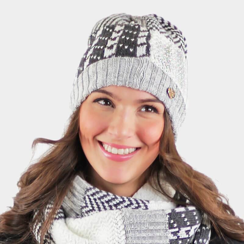 Cappello patchwork a maglia