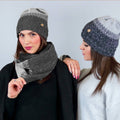 Cappello e sciarpa ad anello sfumate con lurex