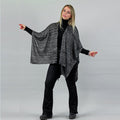 Mantella leggera nera con lurex argento