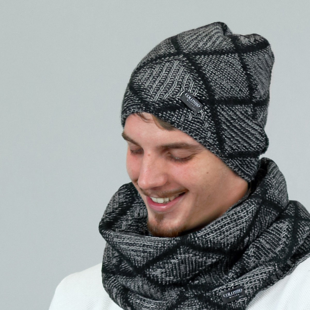 Cappello da uomo a filato ritorto con motivo a rombi