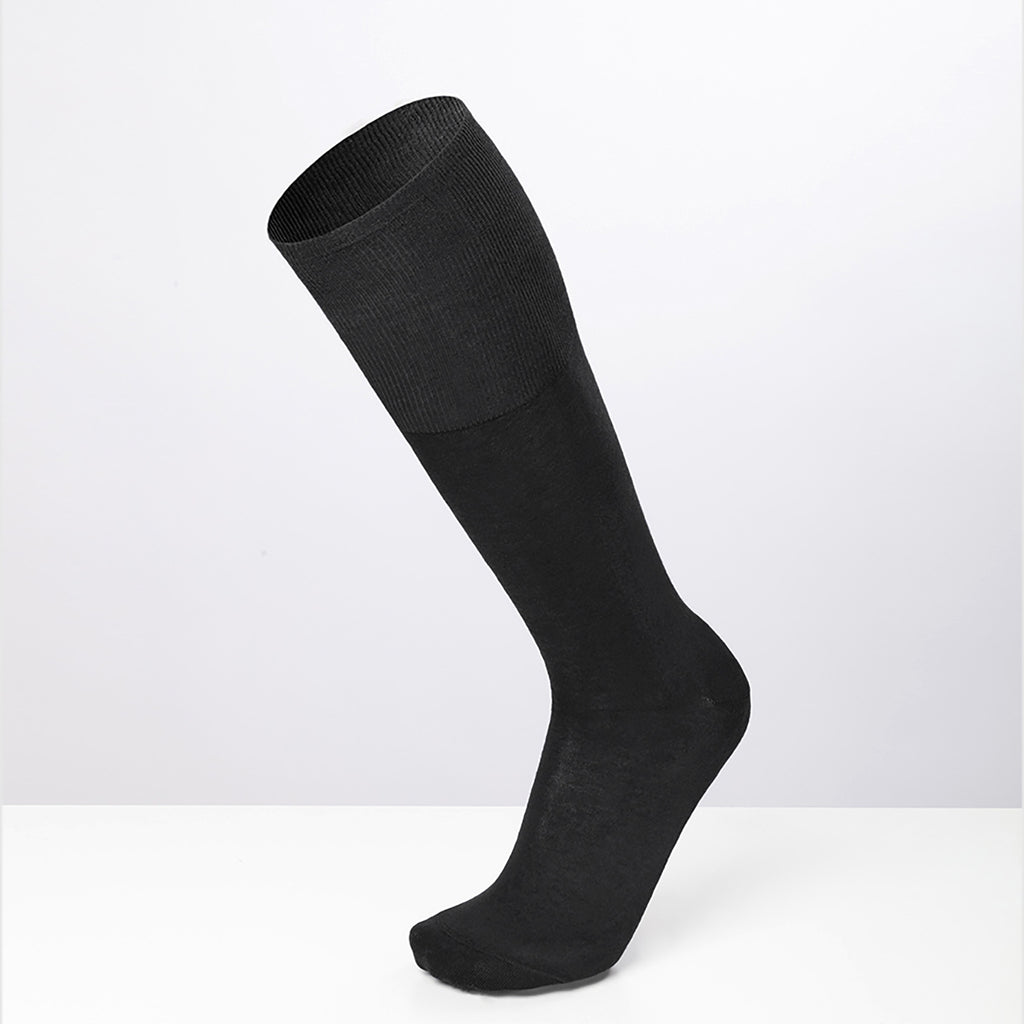 Calze lunghe Warm cotton - cotone climatizzato - Colombo Milano 1911 - indossate nere