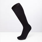 Calze lunghe in lana fine elasticizzata - Colombo Milano 1911 - nero indossata