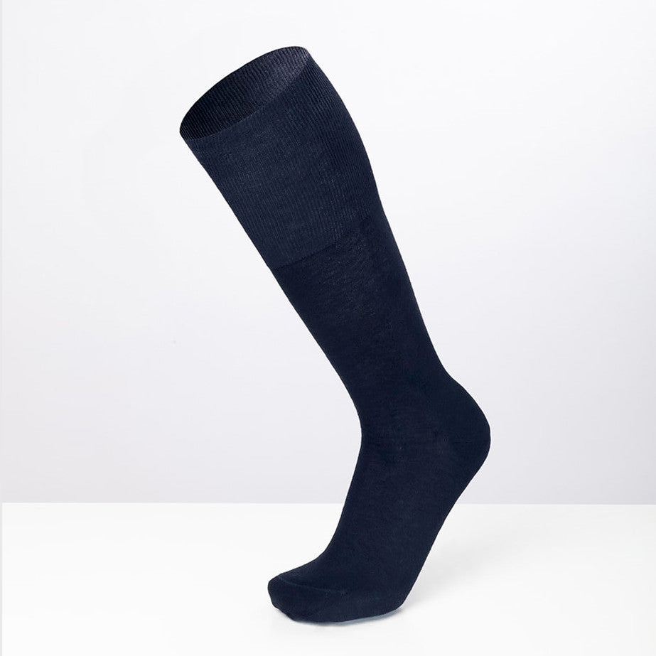 Calze lunghe in lana fine elasticizzata - Colombo Milano 1911 - blu indossata