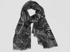 Modello - Sciarpe primaverili estive - sciarpa pareo di cotone con motivi astratti bianco su nero