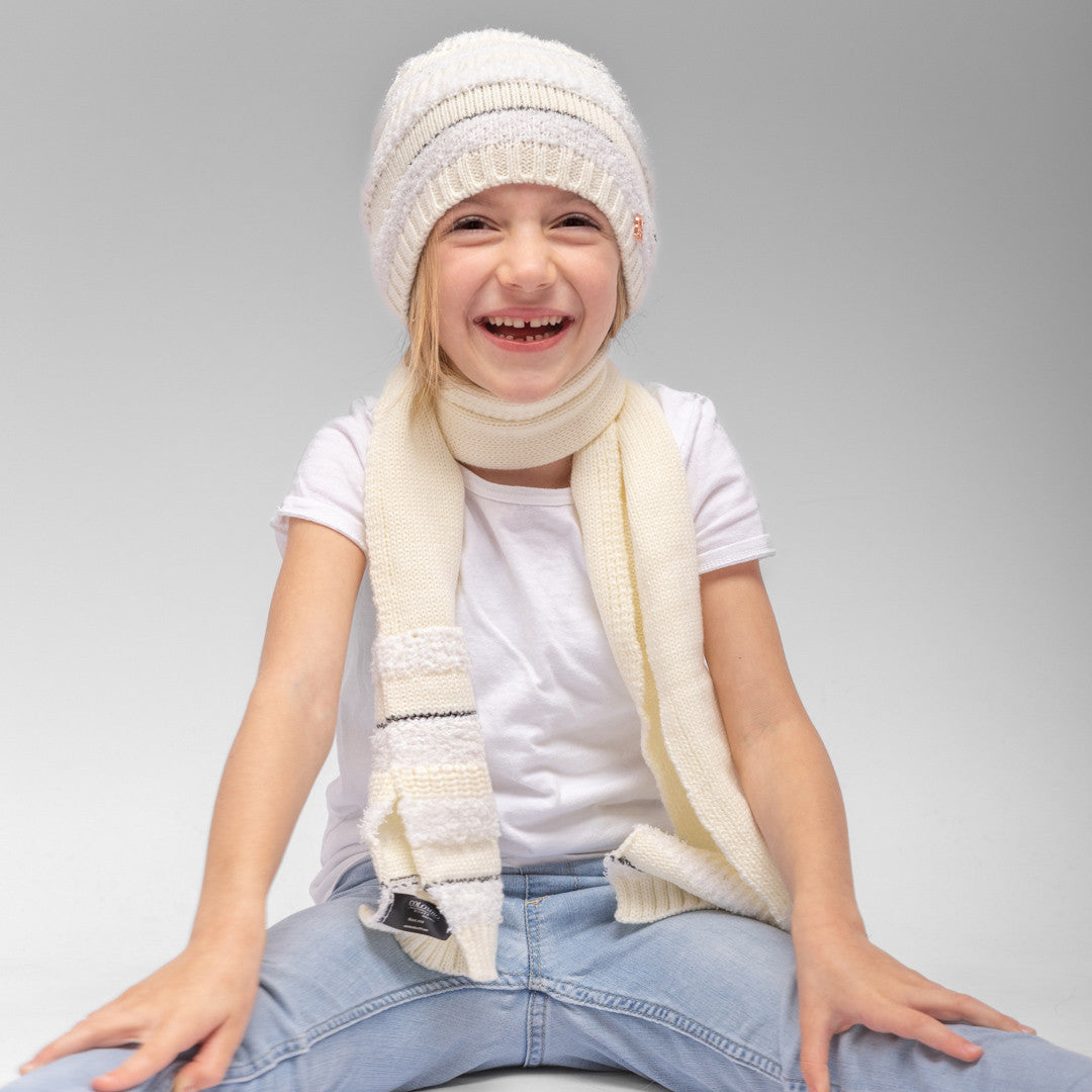 Cappello e sciarpa panna a righe pelose- 7/14a indossato