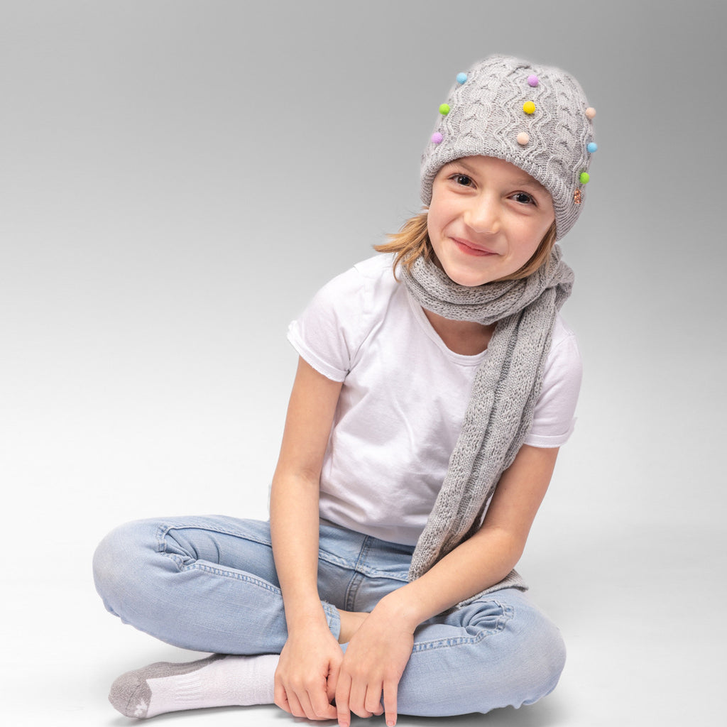 Set bimba a trecce con pompom colorati applicati - 2/6a indossati