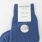 Calze lunghe a costa in Cashmere - denim scuro dettaglio
