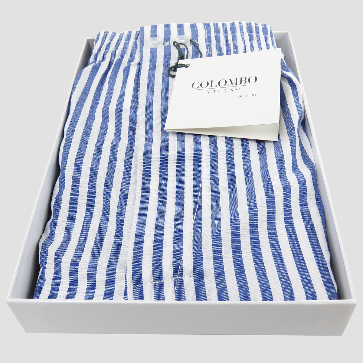 Boxer in tela a righe bianche e blu con iniziali ricamate  scatola aperta