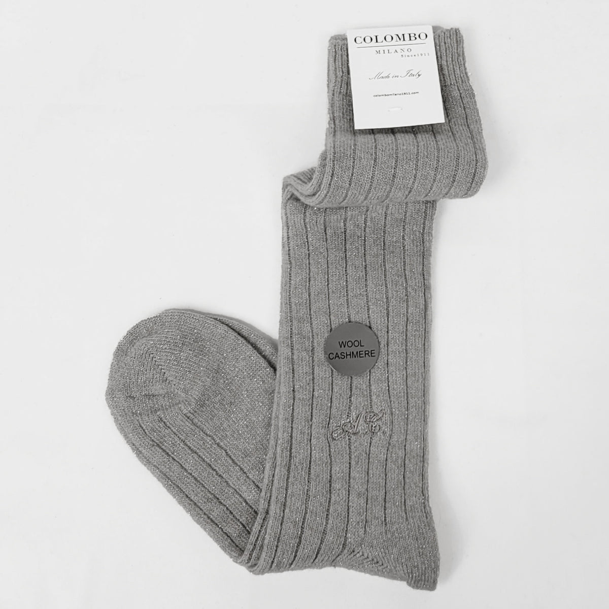 Calze grigio chiaro lunghe in Cashmere con lurex argento e iniziali ricamate