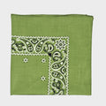 Bandana verde oliva “PAISLEY” con stampa cachemire piegata