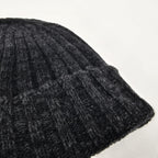 Cappello in cashmere a coste antracite - Made in Italy dettaglio