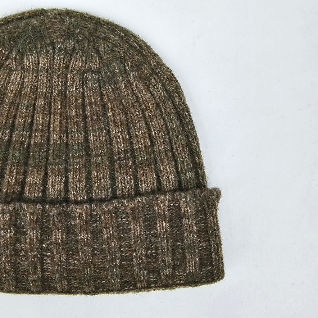 Cappello in cashmere melange fango - Made in Italy zoom