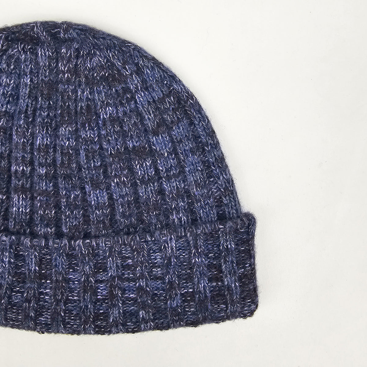 Cappello in cashmere a coste blu e marrone melange - Made in Italy zoom