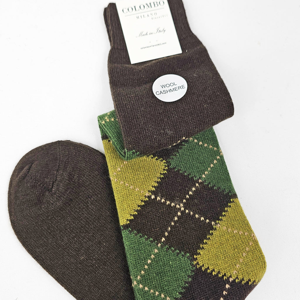 Calze lunghe a rombi in Cashmere colori scuri marrone dettaglio