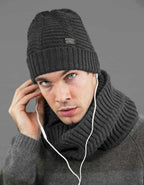 Cappello e sciarpa da uomo a spicchi
