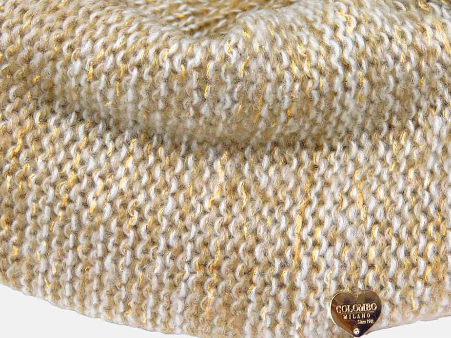 Dettaglio cuoricino - sciarpa da donna finissaggio mohair con lurex