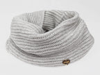 Modello - sciarpa ad anello finissaggio mohair colori delicati
