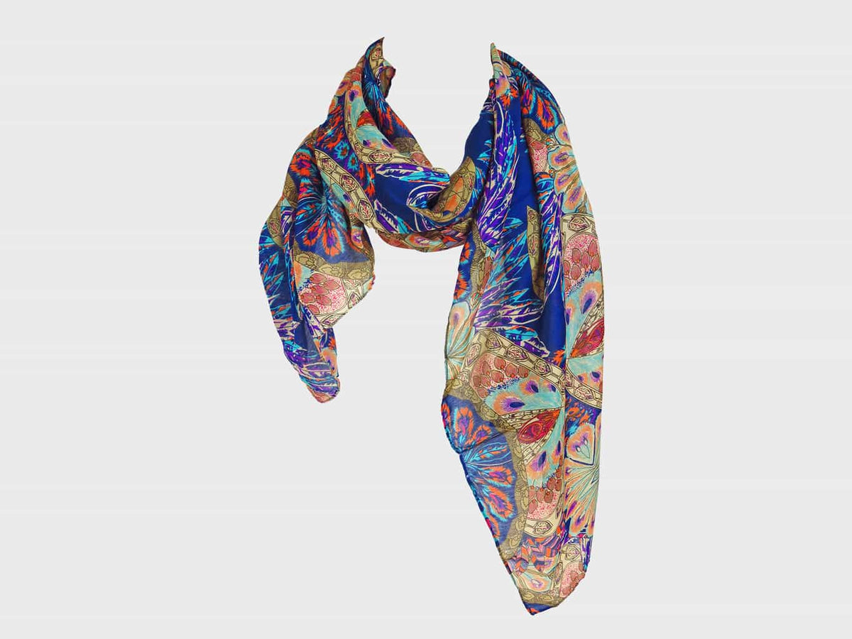modello - Sciarpa leggera etnica multicolor da donna